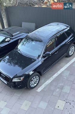Внедорожник / Кроссовер Audi Q5 2015 в 