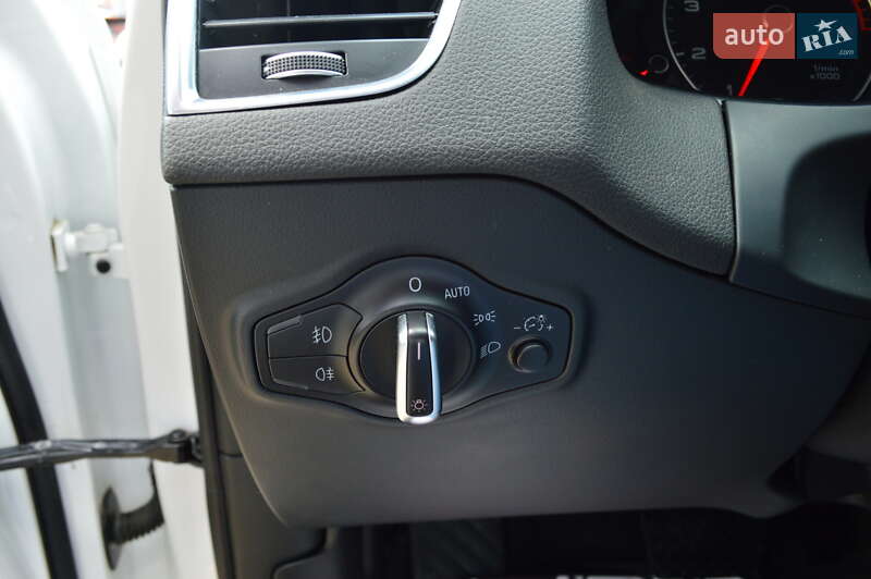 Позашляховик / Кросовер Audi Q5 2015 в Львові фото 17 Позашляховик / Кросовер Audi Q5 2015 в Львові