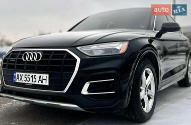 Позашляховик / Кросовер Audi Q5 2021 в 
