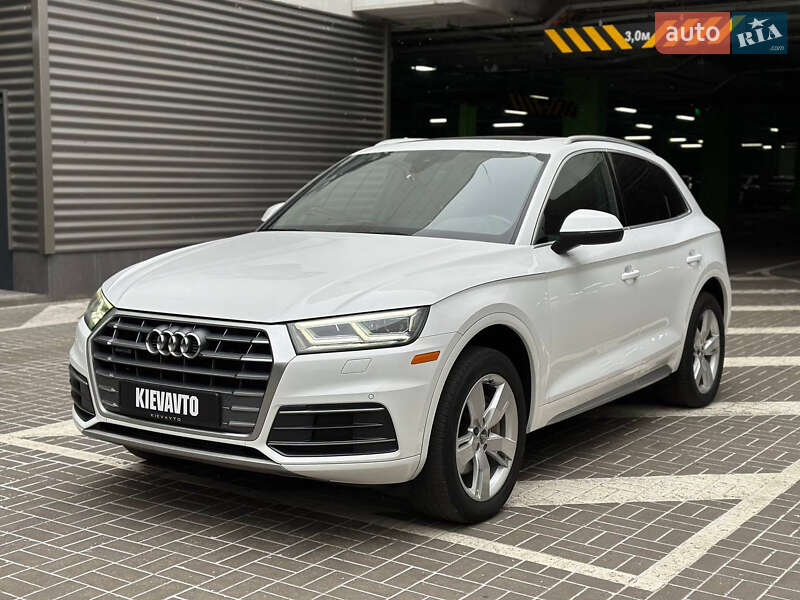 Внедорожник / Кроссовер Audi Q5 2017 в Киеве