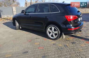 Позашляховик / Кросовер Audi Q5 2011 в Романіву