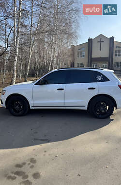 Внедорожник / Кроссовер Audi Q5 2015 в Павлограде