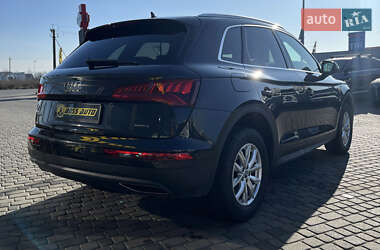 Внедорожник / Кроссовер Audi Q5 2019 в 