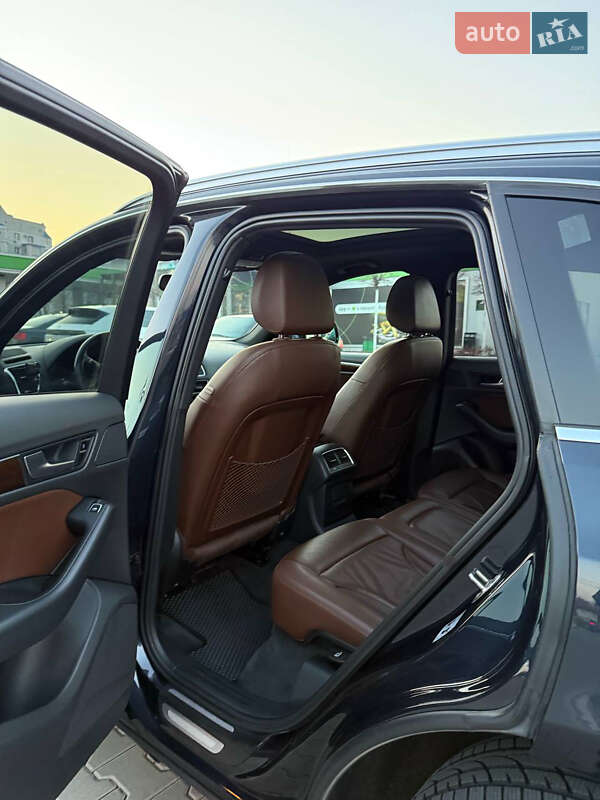 Внедорожник / Кроссовер Audi Q5 2015 в Вишневом