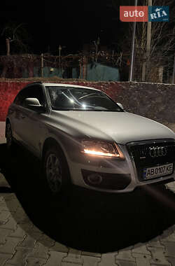 Внедорожник / Кроссовер Audi Q5 2009 в 