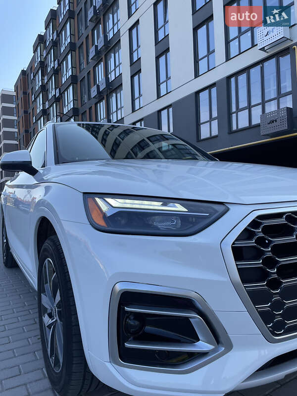 Внедорожник / Кроссовер Audi Q5 2021 в Львове