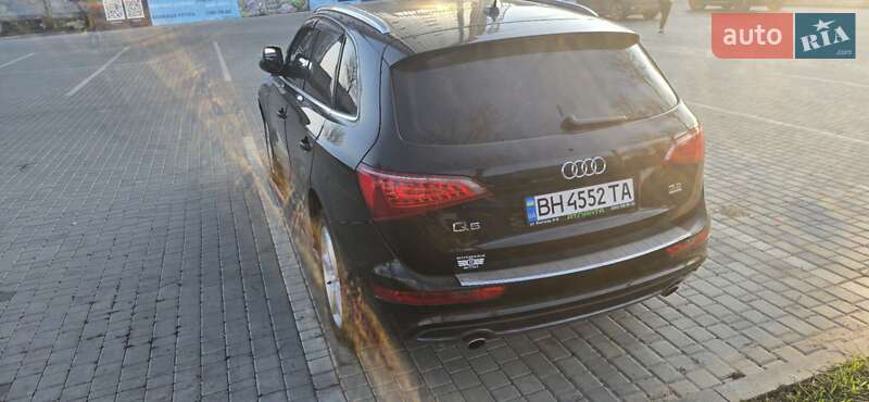 Внедорожник / Кроссовер Audi Q5 2011 в Одессе