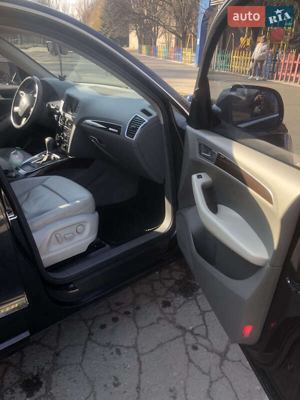 Внедорожник / Кроссовер Audi Q5 2011 в Кривом Роге фото 6 Внедорожник / Кроссовер Audi Q5 2011 в Кривом Роге