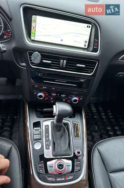 Внедорожник / Кроссовер Audi Q5 2015 в 