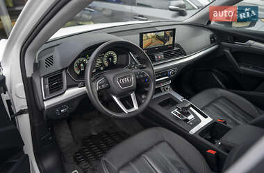 Внедорожник / Кроссовер Audi Q5 2021 в 