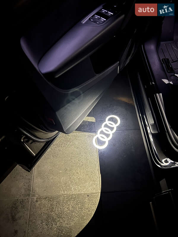 Позашляховик / Кросовер Audi Q5 2021 в Харкові