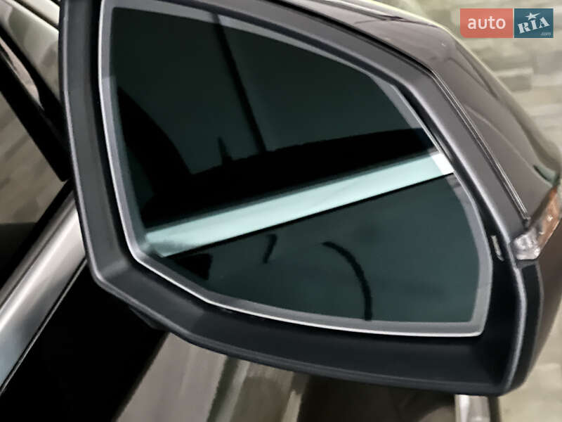 Позашляховик / Кросовер Audi Q5 2021 в Харкові