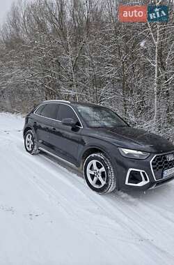 Внедорожник / Кроссовер Audi Q5 2021 в Прилуках