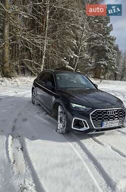 Внедорожник / Кроссовер Audi Q5 2021 в Прилуках