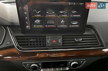 Внедорожник / Кроссовер Audi Q5 2022 в 