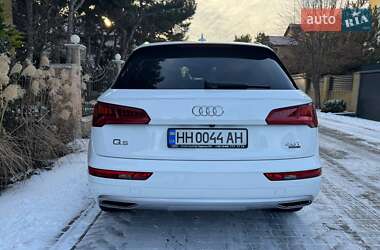 Позашляховик / Кросовер Audi Q5 2018 в Одесі