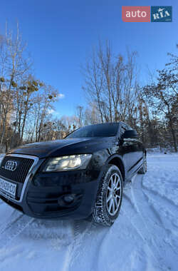 Внедорожник / Кроссовер Audi Q5 2011 в 