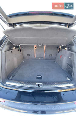 Внедорожник / Кроссовер Audi Q5 2011 в 