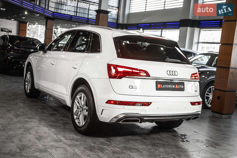Внедорожник / Кроссовер Audi Q5 2021 в Одессе