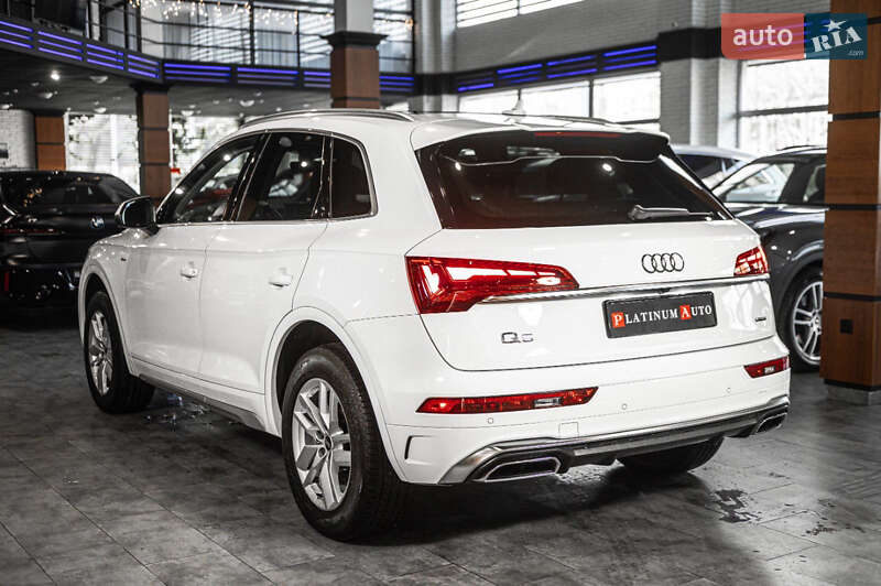 Внедорожник / Кроссовер Audi Q5 2021 в Одессе