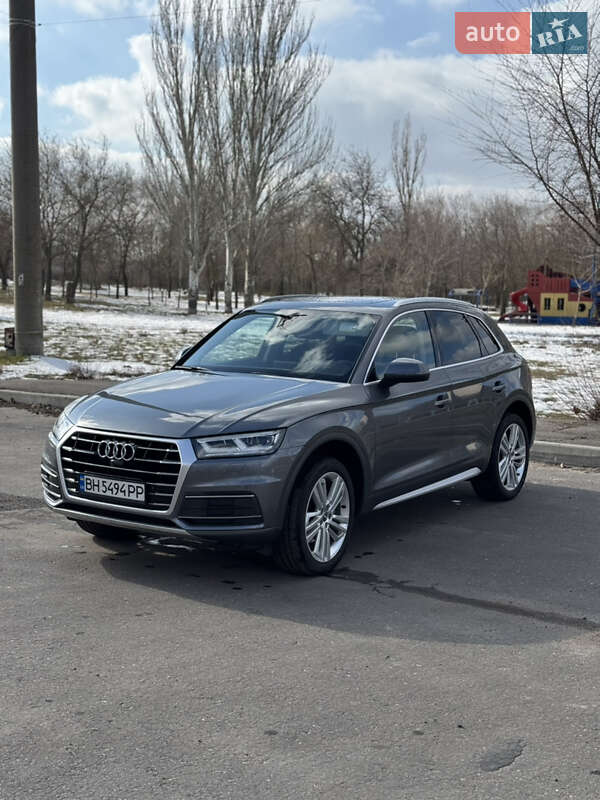 Внедорожник / Кроссовер Audi Q5 2018 в Измаиле