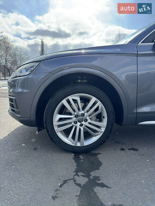 Внедорожник / Кроссовер Audi Q5 2018 в Измаиле