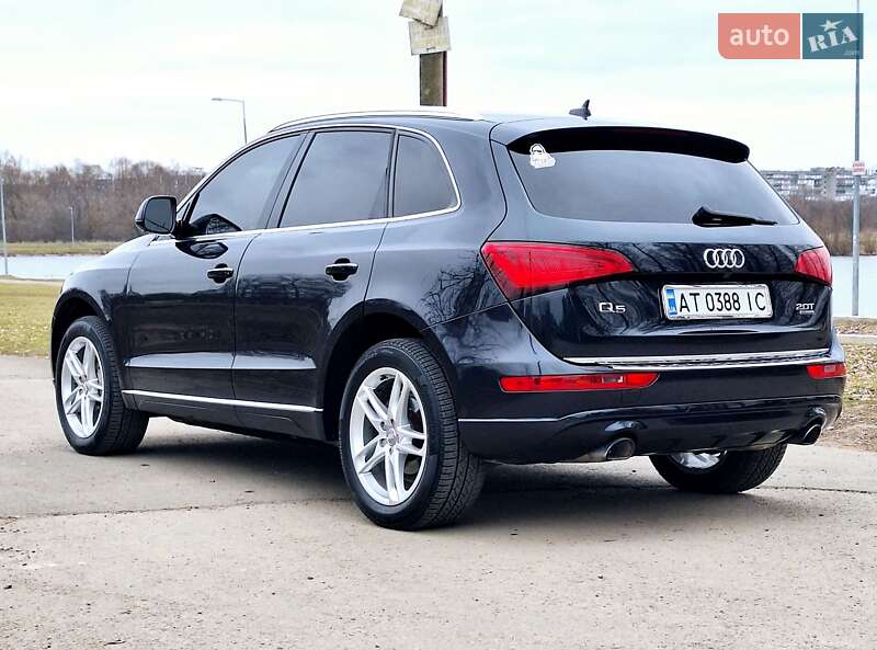 Позашляховик / Кросовер Audi Q5 2015 в Івано-Франківську