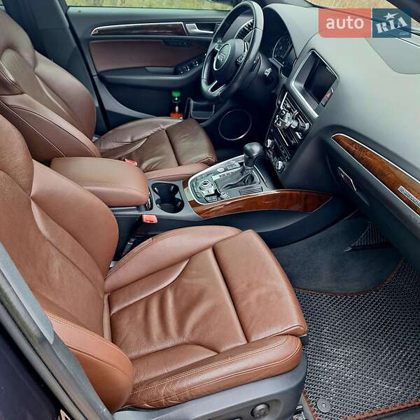 Позашляховик / Кросовер Audi Q5 2015 в Івано-Франківську