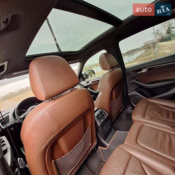 Позашляховик / Кросовер Audi Q5 2015 в Івано-Франківську