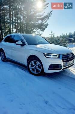 Внедорожник / Кроссовер Audi Q5 2017 в Полтаве