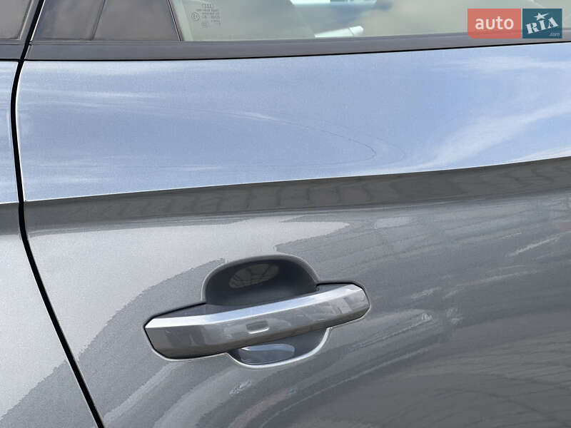 Внедорожник / Кроссовер Audi Q5 2019 в Мукачево