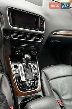 Внедорожник / Кроссовер Audi Q5 2012 в 
