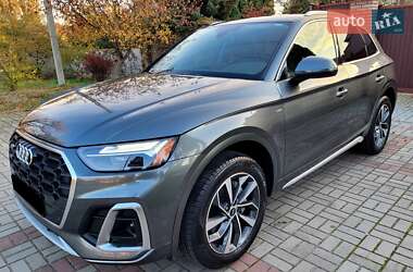 Внедорожник / Кроссовер Audi Q5 2021 в 