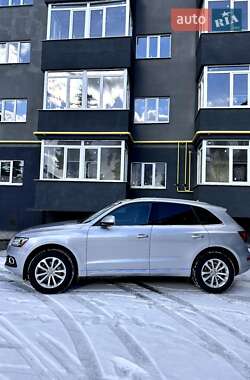 Внедорожник / Кроссовер Audi Q5 2015 в Ахтырке