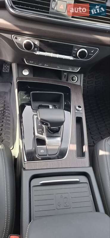 Внедорожник / Кроссовер Audi Q5 2020 в Львове