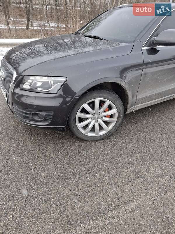 Внедорожник / Кроссовер Audi Q5 2011 в Днепре