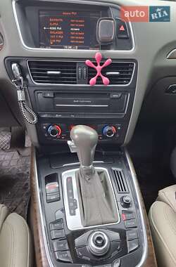 Внедорожник / Кроссовер Audi Q5 2011 в 
