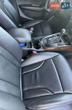 Внедорожник / Кроссовер Audi Q5 2011 в 