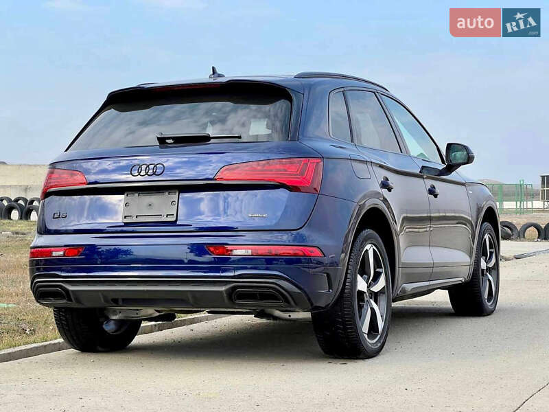 Внедорожник / Кроссовер Audi Q5 2022 в Киеве