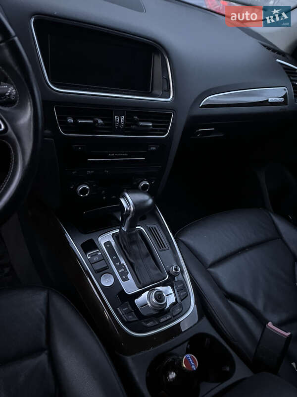 Внедорожник / Кроссовер Audi Q5 2014 в Львове