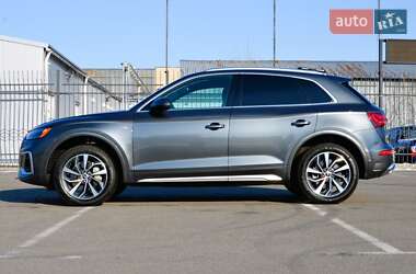 Внедорожник / Кроссовер Audi Q5 2022 в 