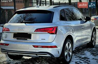 Внедорожник / Кроссовер Audi Q5 2022 в 