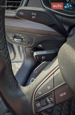Внедорожник / Кроссовер Audi Q5 2022 в 