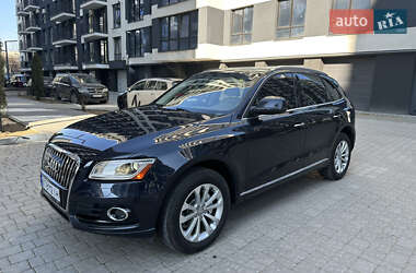 Позашляховик / Кросовер Audi Q5 2015 в 
