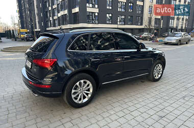 Позашляховик / Кросовер Audi Q5 2015 в 