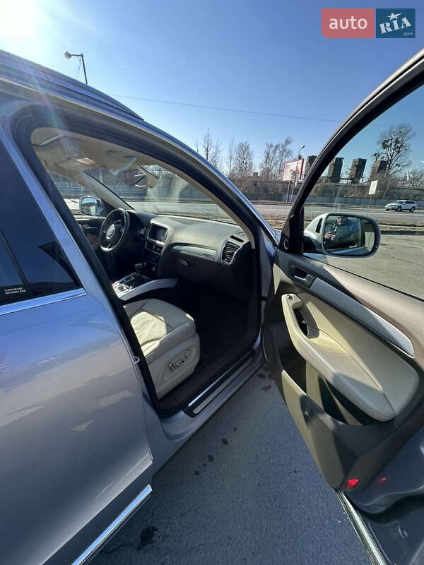 Позашляховик / Кросовер Audi Q5 2015 в Львові