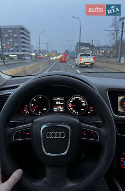 Внедорожник / Кроссовер Audi Q5 2011 в 