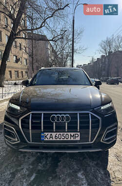 Позашляховик / Кросовер Audi Q5 2020 в Києві