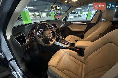 Внедорожник / Кроссовер Audi Q5 2015 в 