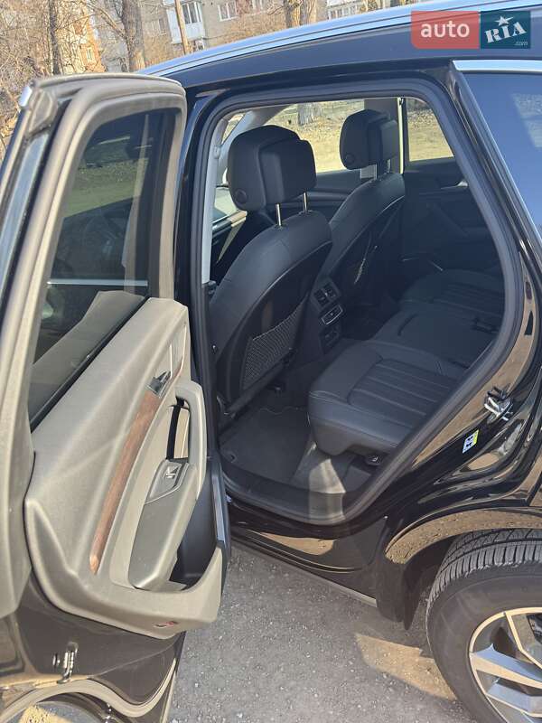 Внедорожник / Кроссовер Audi Q5 2023 в Киеве